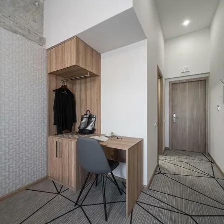 Amarant Urban & Conference Center By Chm 4*